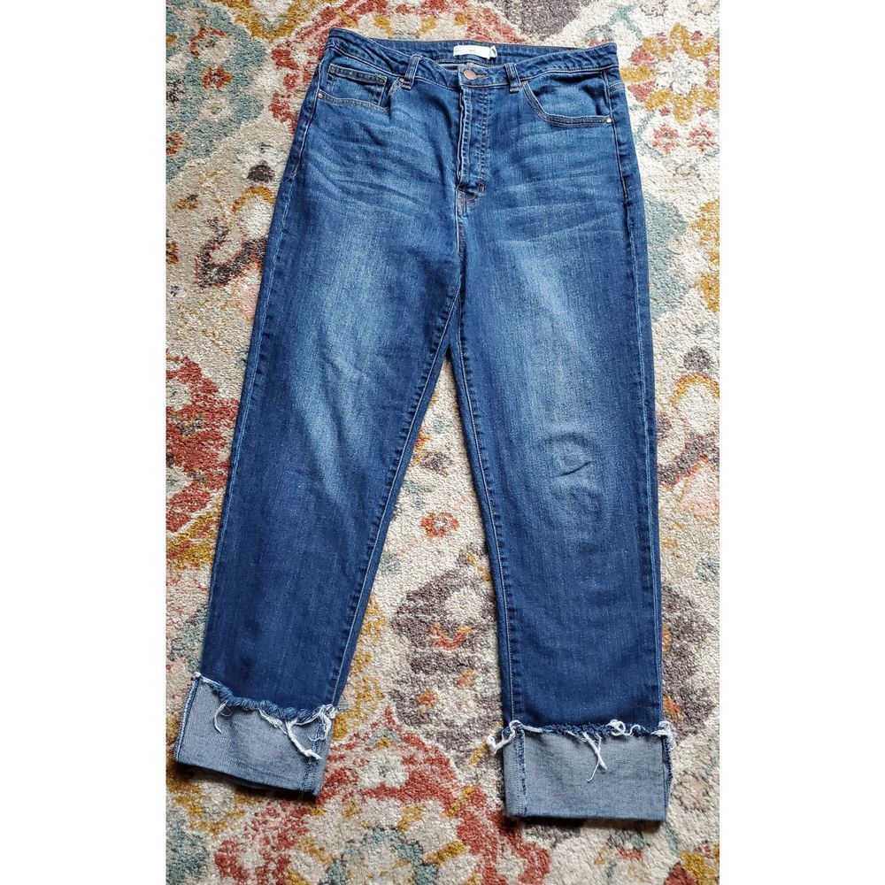 Tgla Stitch Fix Button Fly Capri Womens Sz 29